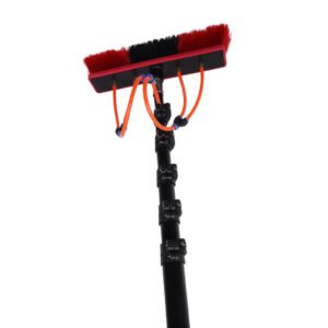 Professional water fed pole with brush and integrated hose