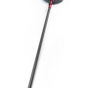 Single-brush solar panel cleaning machine with carbon fiber handle